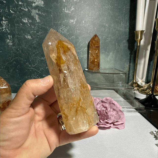 Brazilian quartz with golden healer and fire