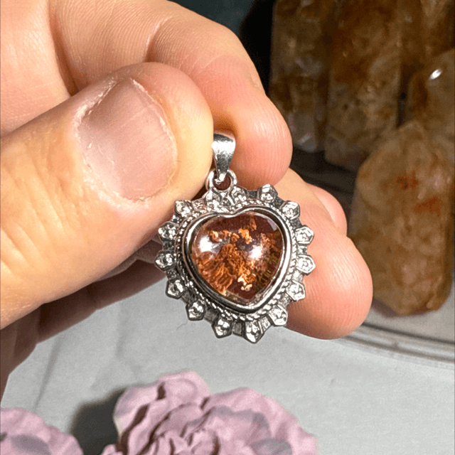 Garden quartz pendant 