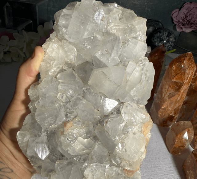 Freestanding apophyllite with calcite 1.82kg
