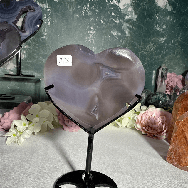 Druzy agate heart on custom stand