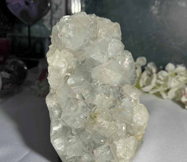 Freestanding apophyllite with calcite 1.82kg