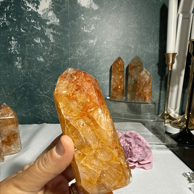 Brazilian quartz with golden healer and fire