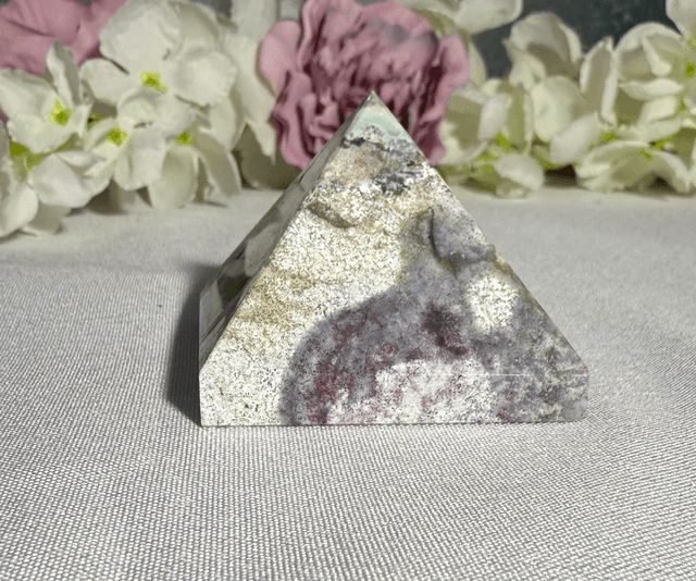 Unicorn jasper pyramid 