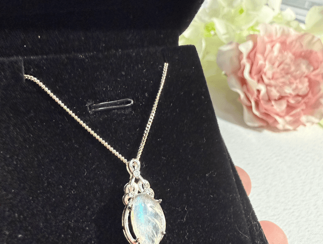 S925 blue flash angel wing lab pendant with chain