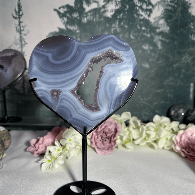 Druzy amethyst agate heart on custom stand